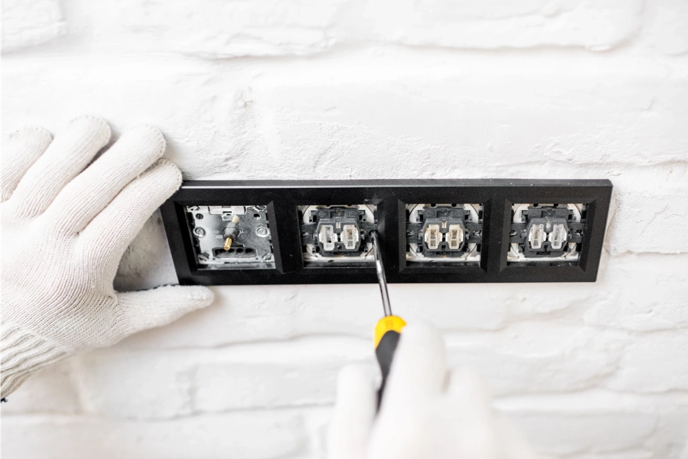 elec-371